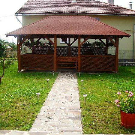 Colt De Rai Hotel Covasna Exterior photo